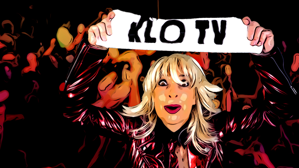 Klo TV - Hauptsache gewählt / Cheerleaderin Cobra X 2.0 hält das Parteibanner